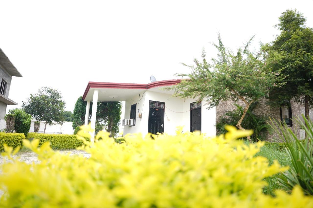 Farm Green View Resort Orchha Ngoại thất bức ảnh