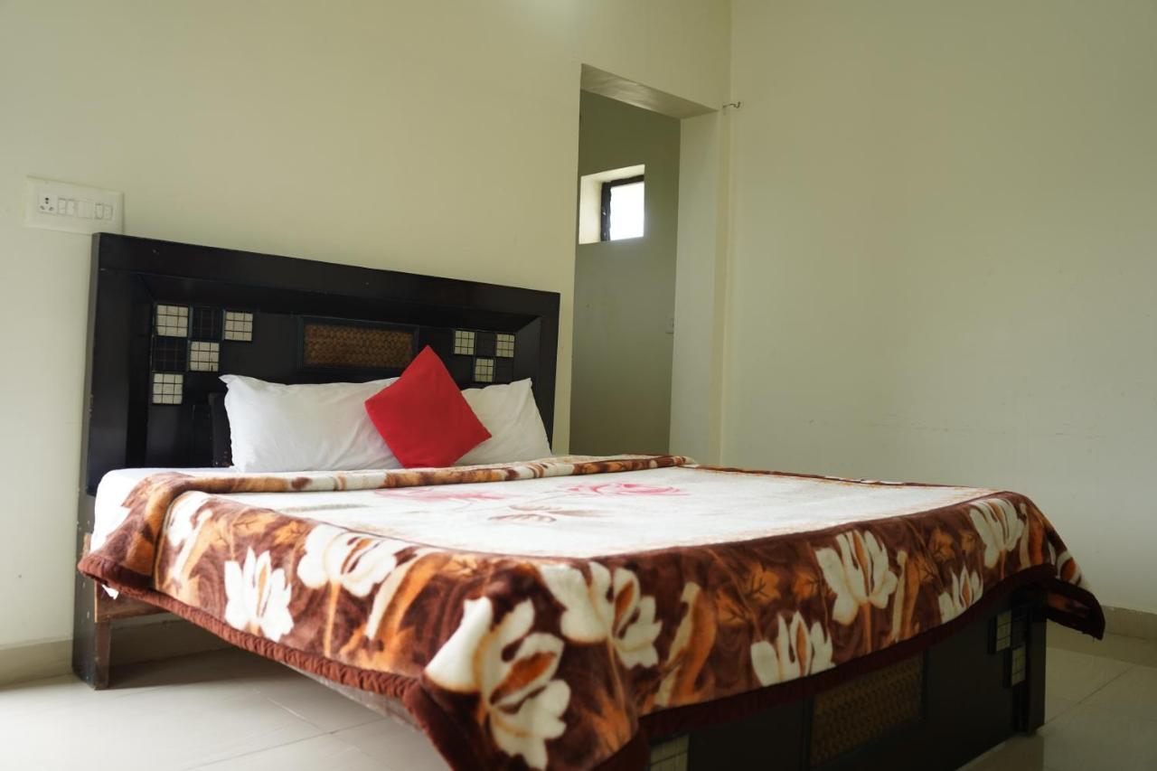 Farm Green View Resort Orchha Ngoại thất bức ảnh